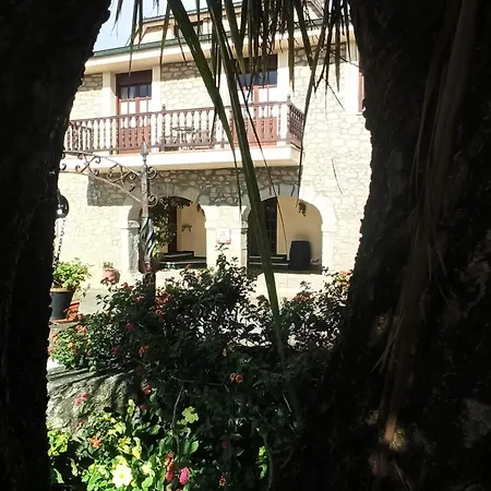 Hostel Playa De Langre