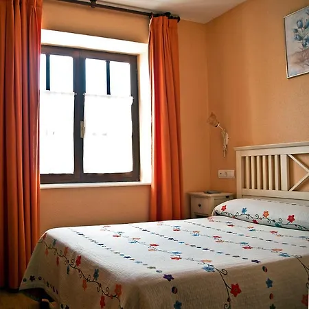 Playa De Langre Hostel *
